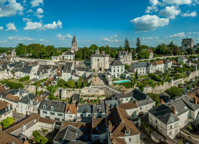 Loches