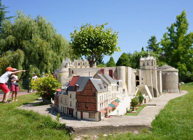 parc-mini-chateaux
