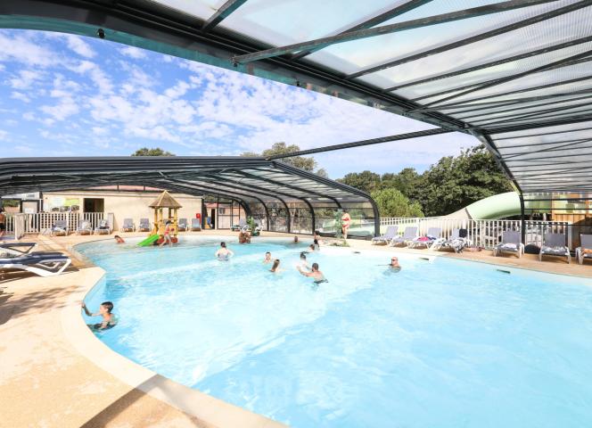 camping vendee avec piscine couverte et toboggan