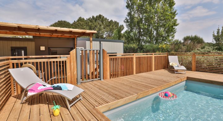 Taos Prestige avec piscine privative camping Les Peupliers à l'Ile de Ré