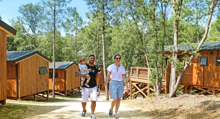 Village de lodges camping Le Petit Rocher en Vendée