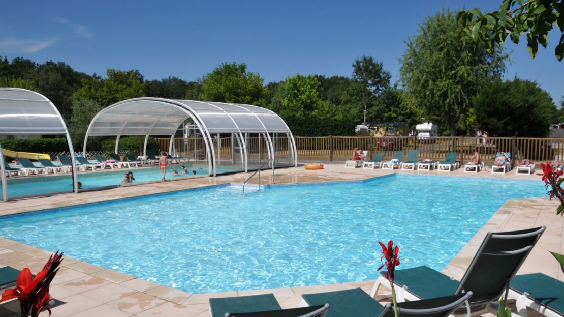 camping-la-mignardiere-chateaux-de-la-loire-piscine-exterieure Camping la Mignardière - Destination Châteaux de la Loire - Piscine extérieure