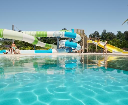 Découvrez les nouveaux toboggans aquatiques du camping Signol sur l'Ile d'Oléron
