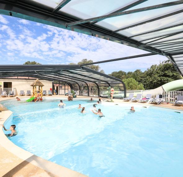 camping vendee avec piscine couverte et toboggan
